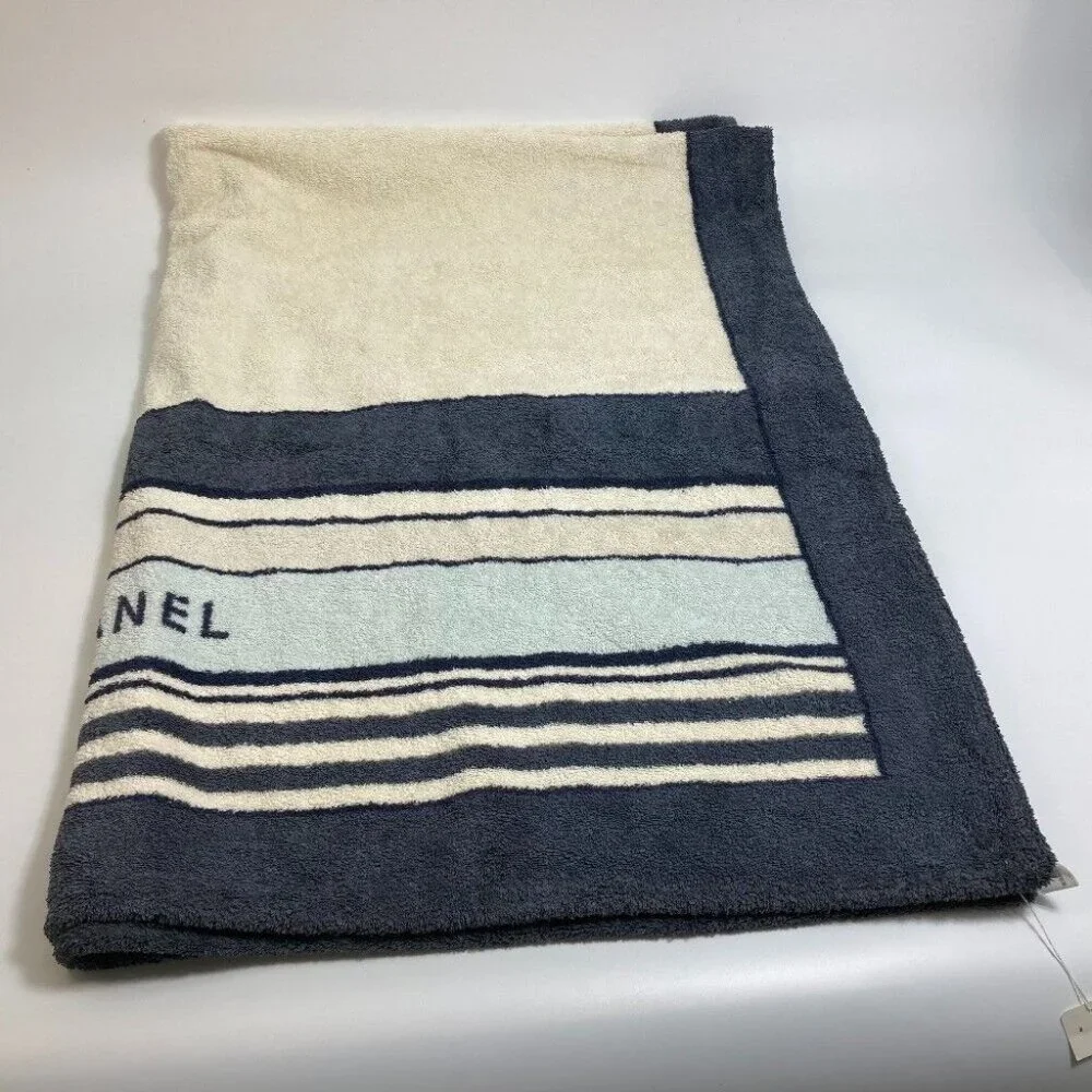 CHANEL border bath towel Beach towel towel cotton Ivory x Blue Based